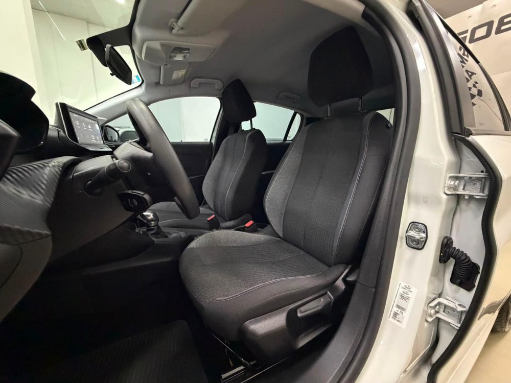 Peugeot 208 5P 1,6 Allure Tipt6 2025 — foto 15